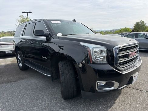 Used 2017 GMC Yukon SLT w/ Open Road Package image 3