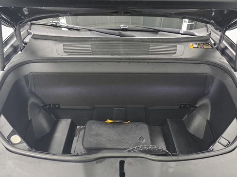 Used 2022 Rivian R1T Adventure image 14