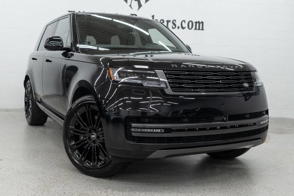 Used 2025 Land Rover Range Rover SE AWD/4WD image 7