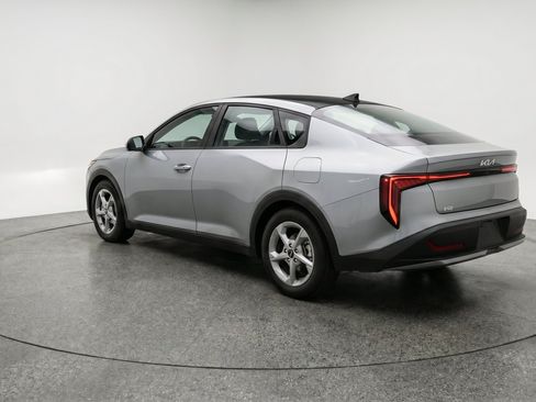 Used 2025 Kia K4 FWD image 6