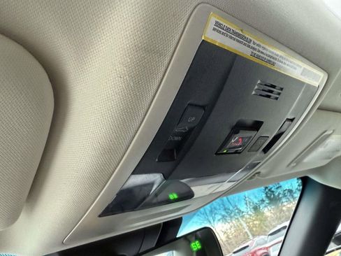 Used 2023 Lexus ES 350 Premium image 24