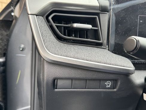 New 2026 Nissan Kicks S w/ Charging Package FWD image 18