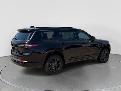 New 2026 Jeep Grand Cherokee L Limited AWD/4WD image 4