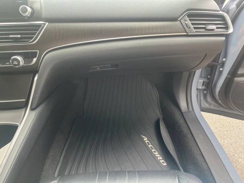 Used 2021 Honda Accord Touring image 29