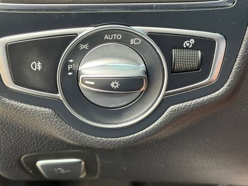 Used 2018 Mercedes-Benz C 300 Sedan image 22