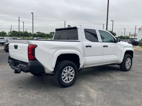 Certified 2026 Toyota Tacoma SR RWD image 5