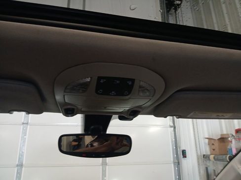 Used 2020 Chrysler Pacifica Limited FWD image 16