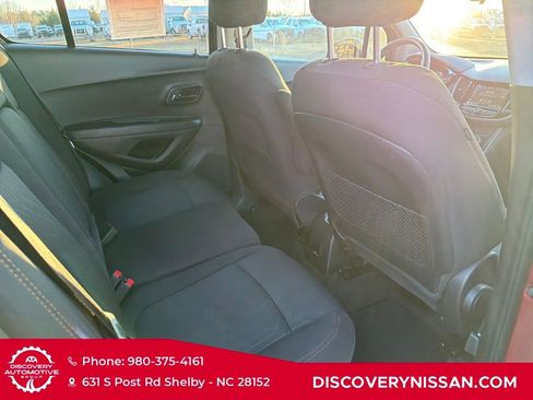 Used 2018 Chevrolet Trax LT image 38