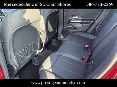 Used 2026 Mercedes-Benz GLA 250 4MATIC image 11