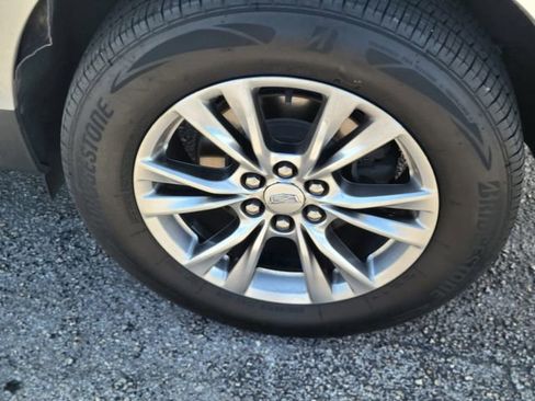 Used 2020 Cadillac XT5 Premium Luxury image 7