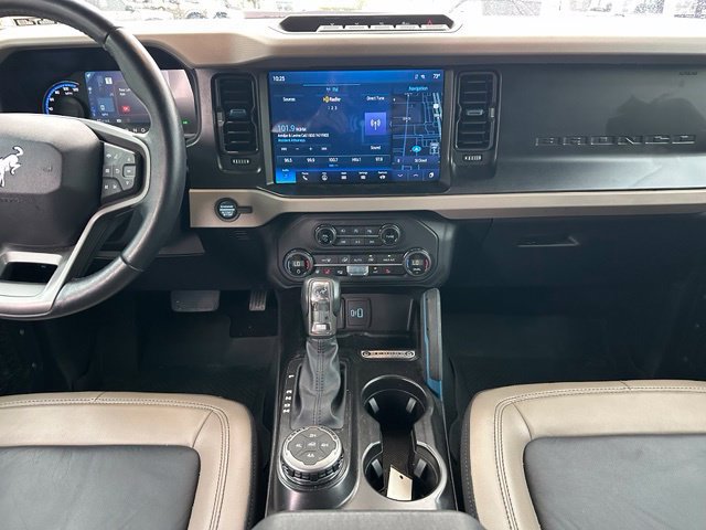 Used 2023 Ford Bronco Wildtrak AWD/4WD image 16