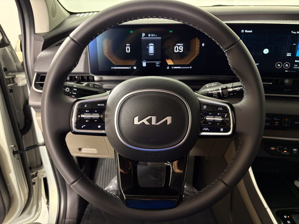 New 2026 Kia Carnival EX FWD image 19