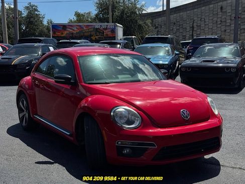 Used 2014 Volkswagen Beetle R-Line FWD image 8