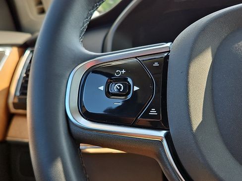 Certified 2023 Volvo XC90 B6 Plus w/ Protection Package AWD/4WD image 22