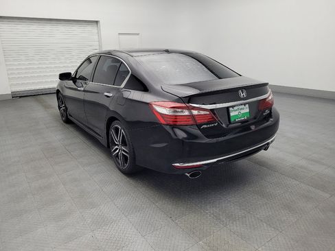 Used 2016 Honda Accord Touring image 5