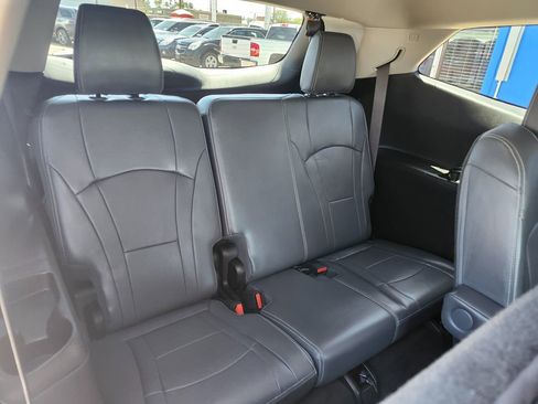Used 2018 Buick Enclave Premium w/ Experience Buick Package FWD image 22