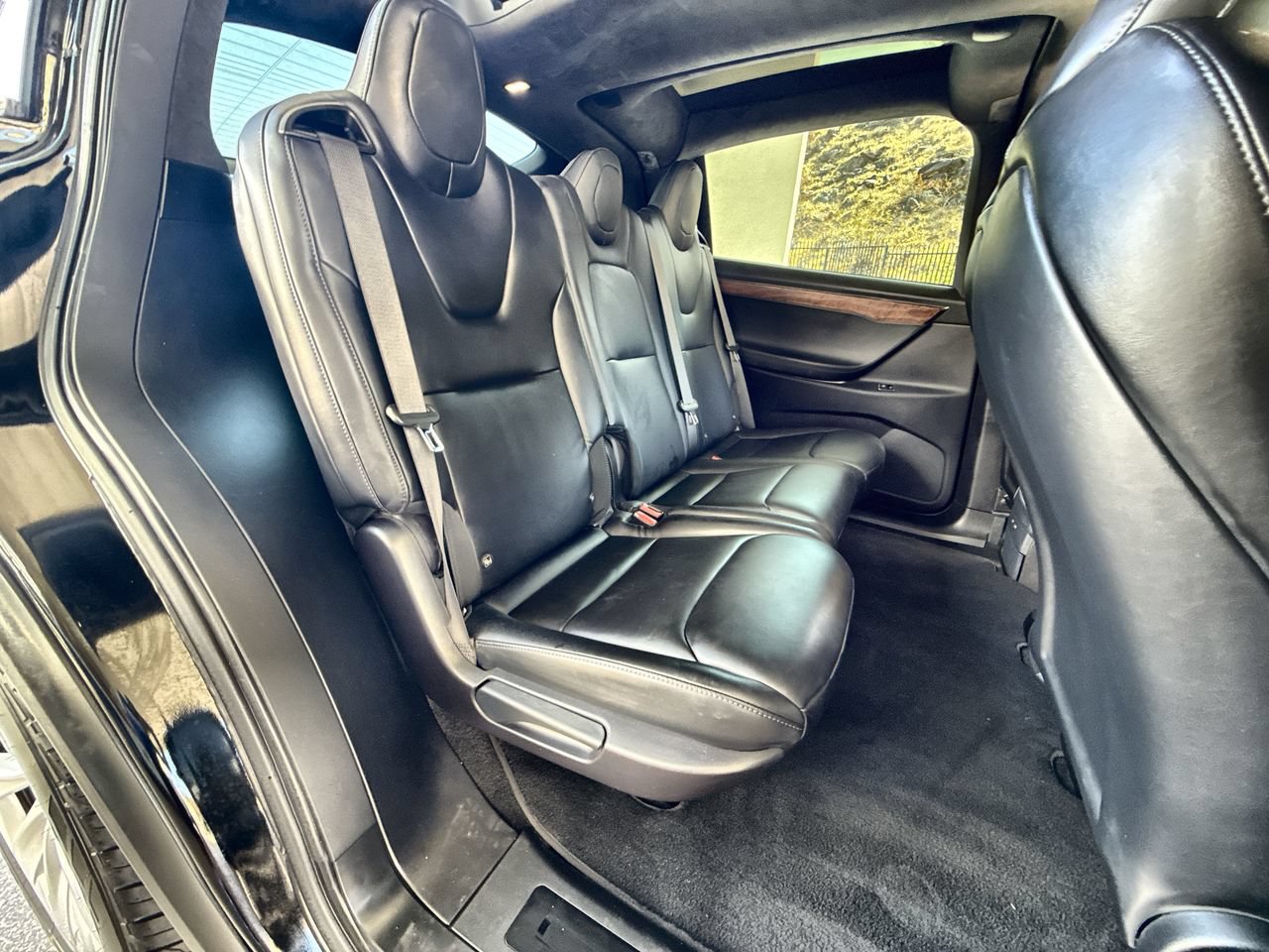 Used 2021 Tesla Model X Long Range AWD/4WD image 27