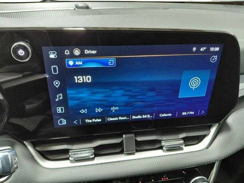 Used 2025 Chevrolet Equinox LT image 29