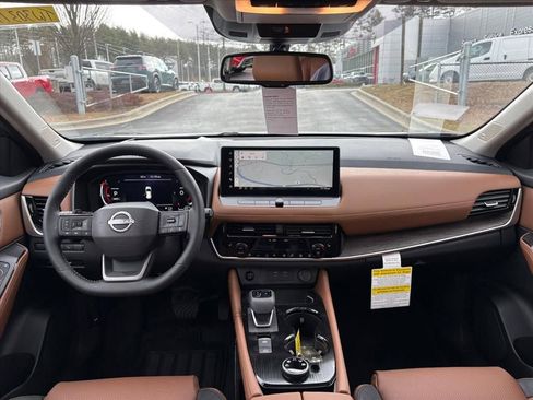 New 2026 Nissan Rogue Platinum image 8