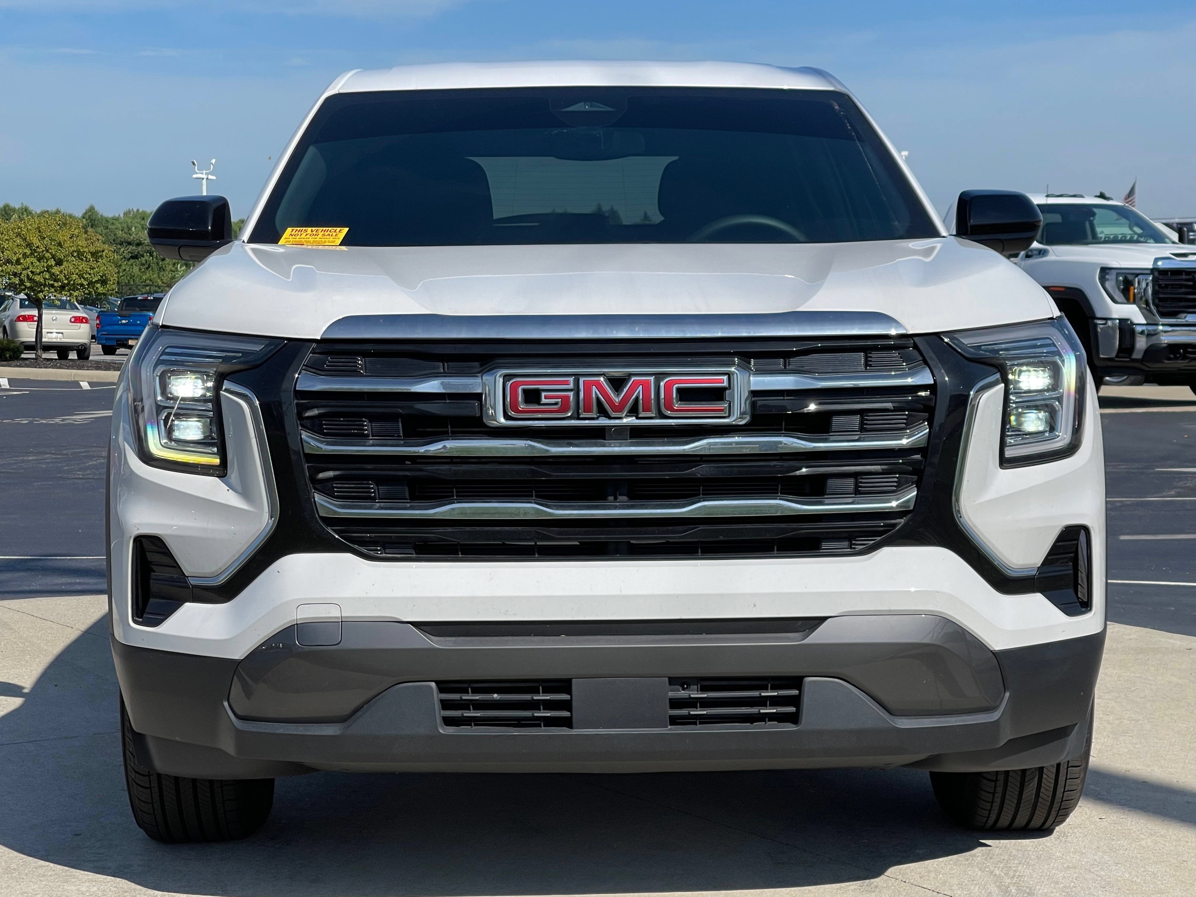 Used 2026 GMC Terrain Elevation AWD/4WD image 2