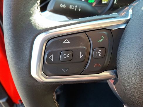 Used 2025 Jeep Wrangler Unlimited Sahara image 17