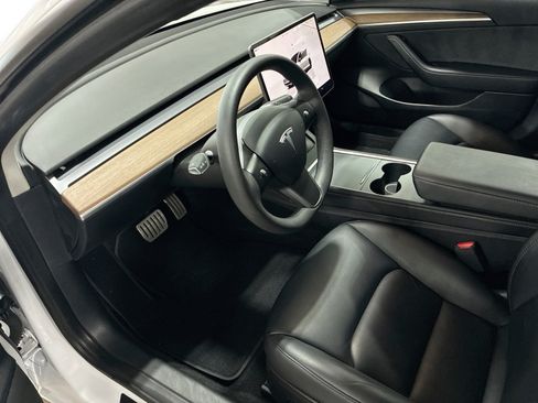 Certified 2022 Tesla Model 3 Performance AWD/4WD image 18