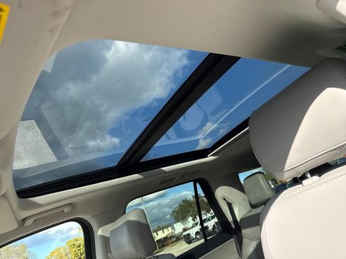 Certified 2025 Ford Expedition Max Active image 9