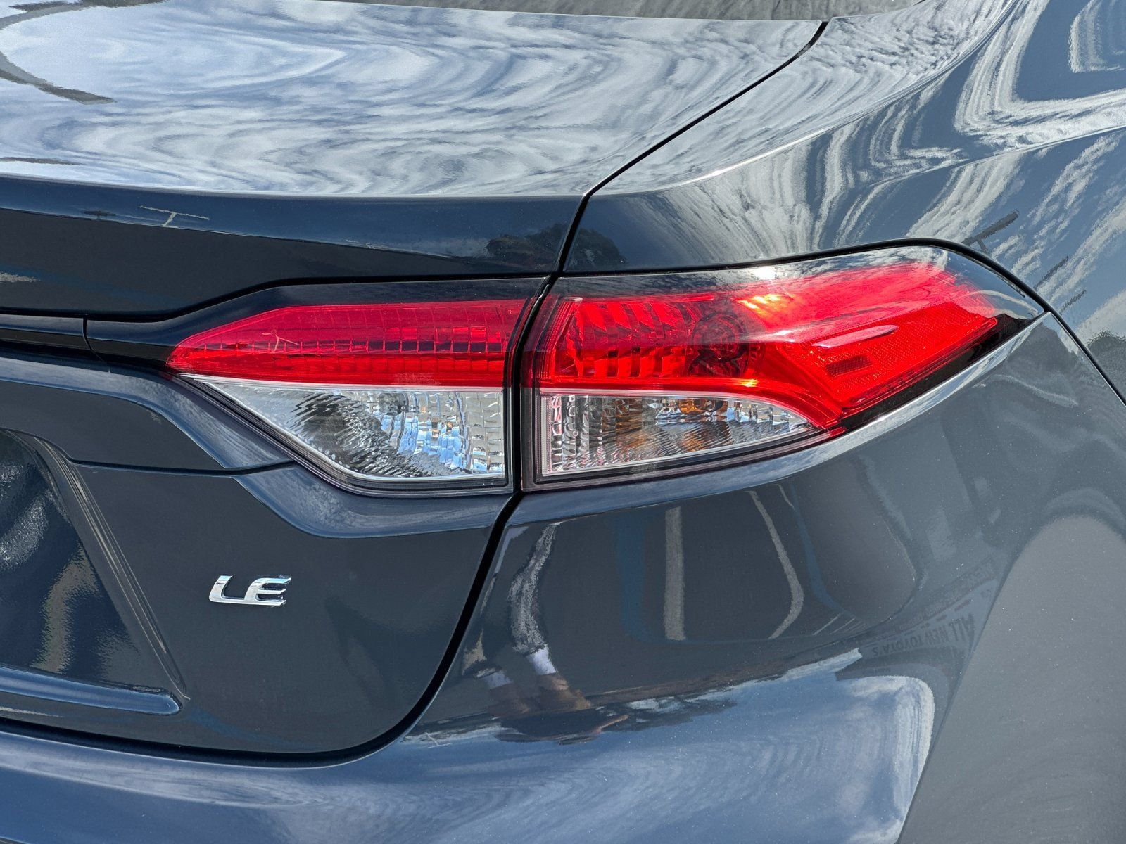 Used 2025 Toyota Corolla LE FWD image 22