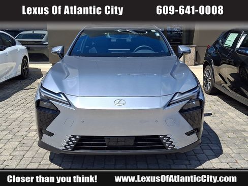 New 2026 Lexus ES 500e AWD/4WD image 2
