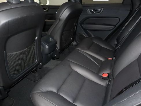 Used 2023 Volvo XC60 B5 Plus AWD/4WD image 21