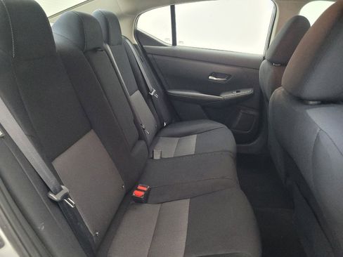 Used 2021 Nissan Sentra SV FWD image 19