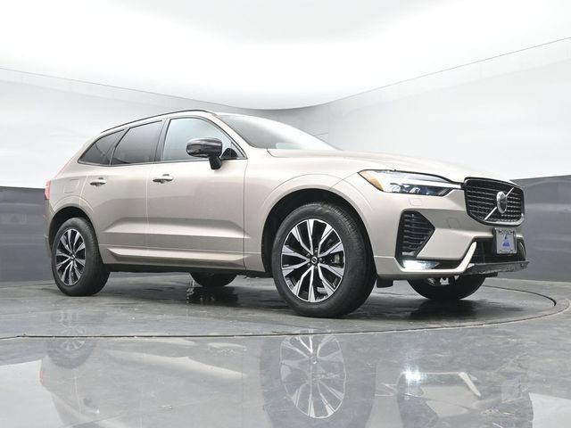 Used 2024 Volvo XC60 B5 Core w/ Climate Package AWD/4WD image 34