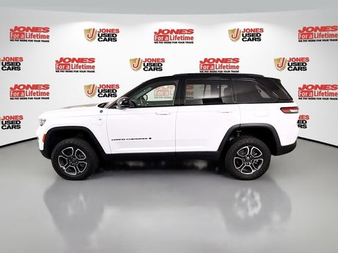 Used 2022 Jeep Grand Cherokee Trailhawk AWD/4WD image 15