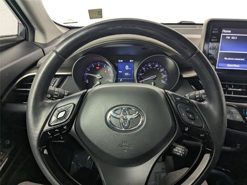 Certified 2022 Toyota C-HR Limited image 13