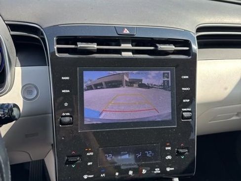 Certified 2024 Hyundai Tucson SEL FWD image 2