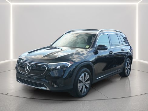 Used 2023 Mercedes-Benz EQB 250+ image 1