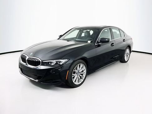 Used 2024 BMW 330i Sedan image 2