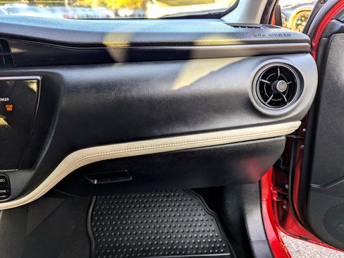 Used 2018 Toyota Corolla iM image 32