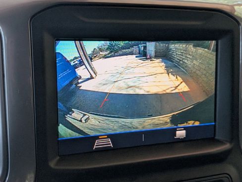 Used 2021 Chevrolet Silverado 1500 Custom image 26