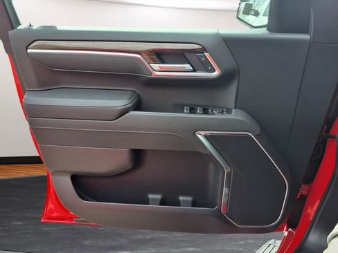 New 2026 GMC Sierra 1500 SLE w/ X31 Off-Road Package image 14