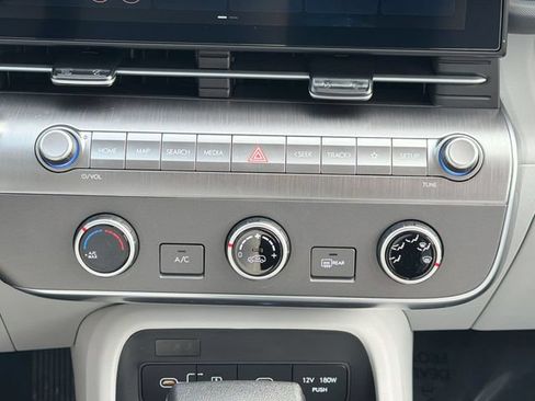 Used 2026 Hyundai Kona SE AWD/4WD image 18