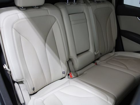 Used 2019 Lincoln Nautilus Reserve AWD/4WD image 24