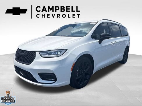Used 2024 Chrysler Pacifica Touring-L w/ S Appearance Package FWD image 1