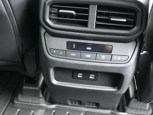Certified 2026 Honda Pilot Touring image 25