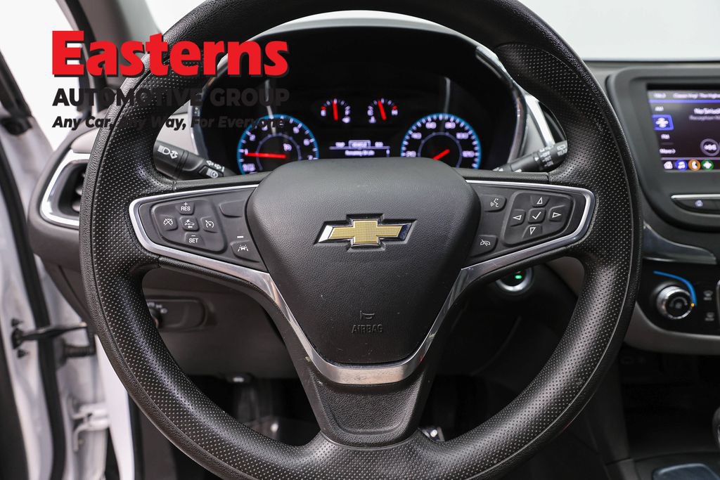Used 2023 Chevrolet Equinox LS w/ Driver Confidence II Package FWD image 11