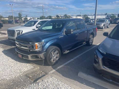 Used 2018 Ford F150 XLT w/ Equipment Group 302A Luxury image 2