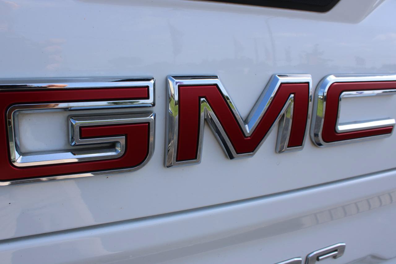 Used 2021 GMC Sierra 1500 SLT w/ SLT Convenience Package AWD/4WD image 10