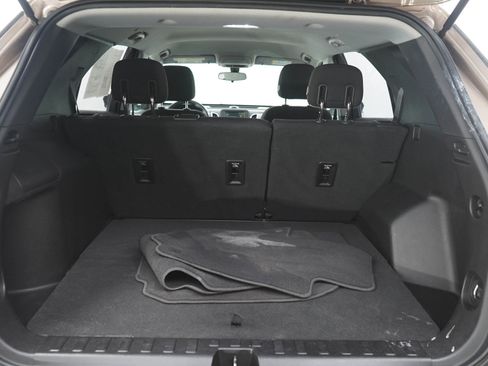 Used 2018 Chevrolet Equinox LS FWD image 13