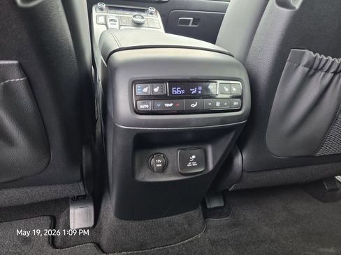 Used 2024 Hyundai Palisade SEL w/ Premium Package FWD image 17