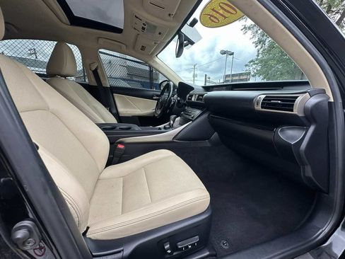 Used 2016 Lexus IS 300 AWD image 26